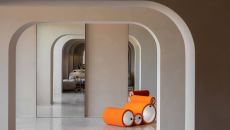 Mezzanino Mirror Chair at LA ROQQA