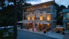 exterior Palazzo Rainis