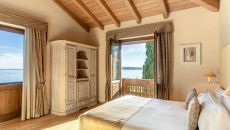 Standard room partial lake viewat Grand Hotel Fasano