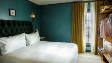 Collectors Bedroom Fullat Emeline