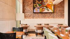 PARKHYATT LONDON RIVER THAMES ELMS RESTAURANT OCT 24 21223 HIG Hat Park Hyatt London River Thames