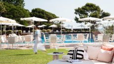 Pool Bar c Hotel Excelsior 0 at Hotel Excelsior Venice Lido Resort