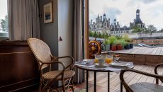 toue relais de chambord at Relais de Chambord