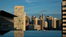 Rooftop Pool Singapore City View at COMO Metropolitan Singapore
