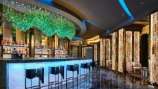 84F Yi Lounge Bar Counter at J Hotel Shanghai Tower