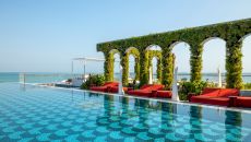 Aqua Pool pool at Raffles Doha