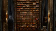 blue cigar lounge at Raffles Doha