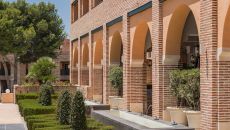 Gran Marbella Resort Arches Garden at Gran Marbella Resort Beach Club