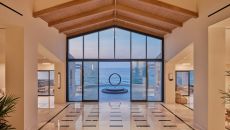 Reception and lobby area OROS383 at OROS Luxury Beach Resort