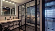 DELUXE BATHROOM at Hotel La Compania