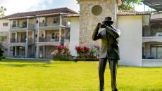 hunter man sculpture at Hotel La Compania del Valle